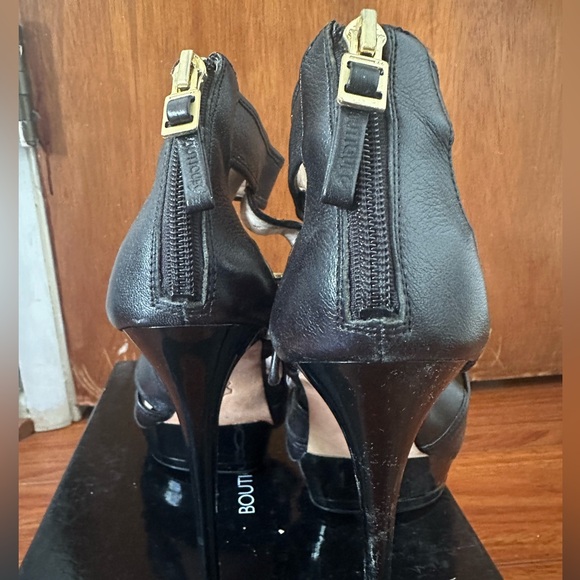 Used blk cloud 9 strappy heels. - Picture 5 of 7